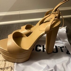 Brand New SCHUTZ High Leather platform heels